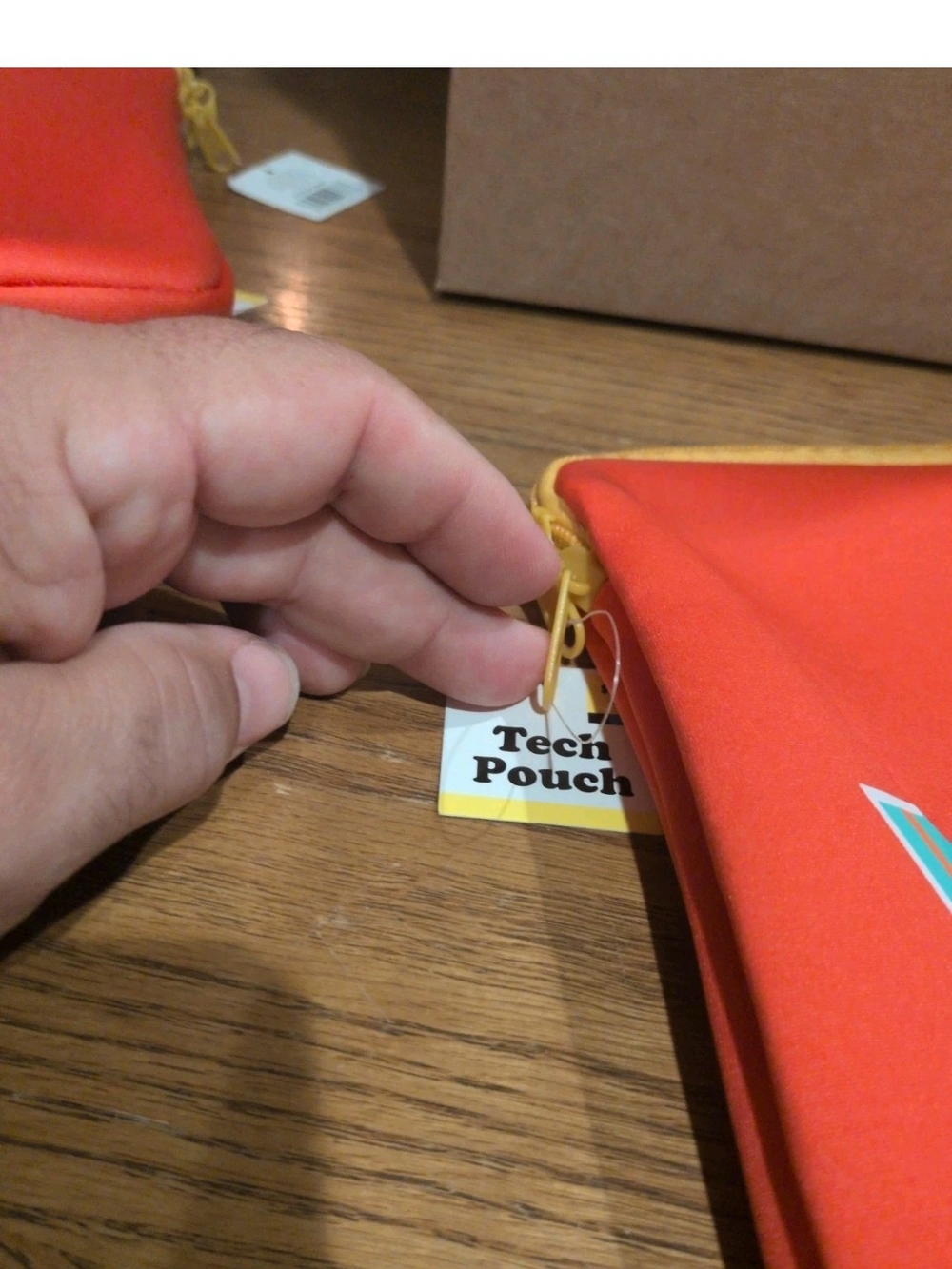 Tech Pouch - Picture 3 of 4